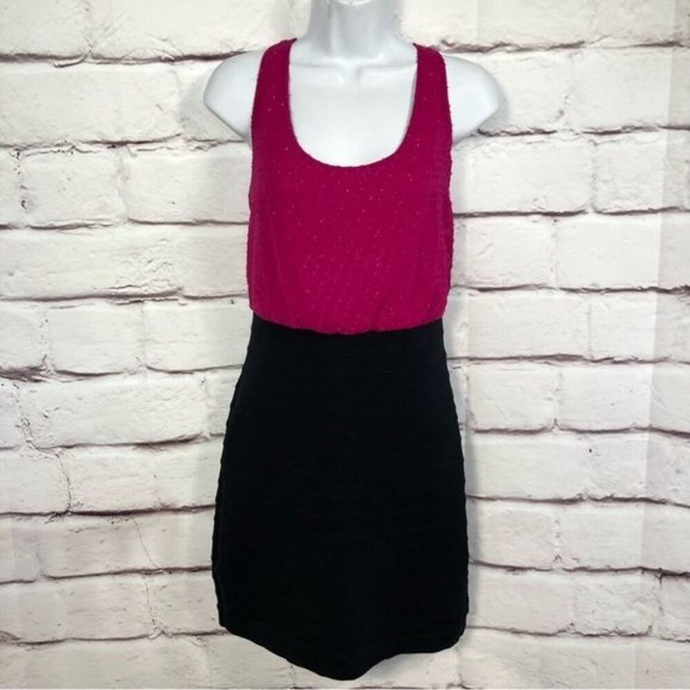 Express Magenta Black Cocktail Dress Size M Sleeveless Bodycon Party Dress EUC